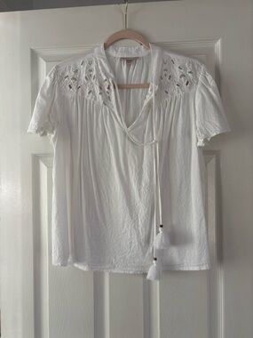 Women's White Tassel Tie Short Sleeve Top